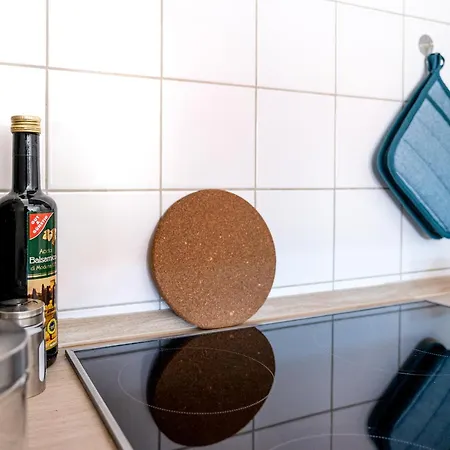 Gemuetliche 2-zimmer - Balkon - Parkplatz - Smart Tv - Arbeitsplatz Apartment