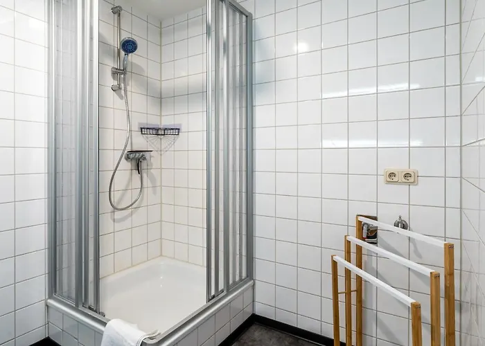 Gemütliche 2-zimmer - Balkon - Parkplatz - Smart Tv - Arbeitsplatz Apartamento *