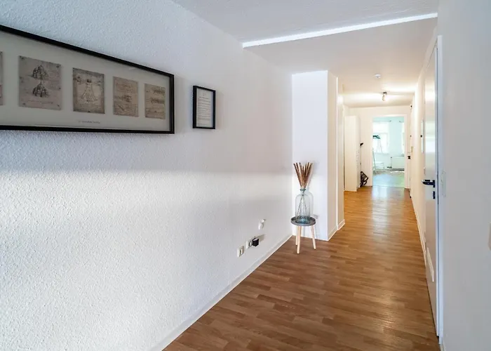 Gemütliche 2-zimmer - Balkon - Parkplatz - Smart Tv - Arbeitsplatz * Friedberg (Hessen)